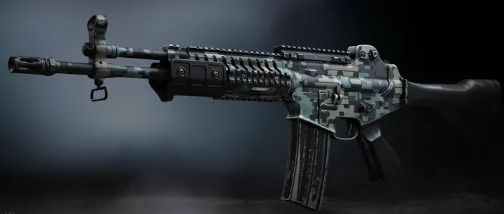 HAN 86 with the Military Camo 5 camo in MW4 DMZ