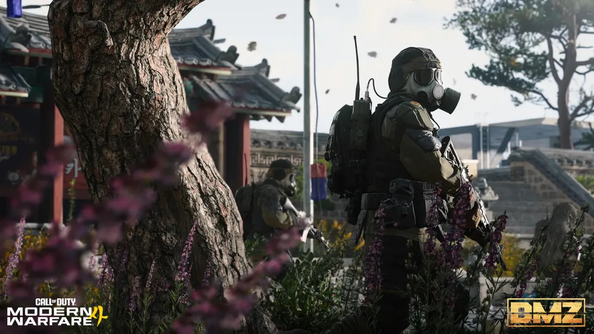 A gas-masked North Korean soldier with a backpack patrolling a park in Hajin City in MW4 DMZ