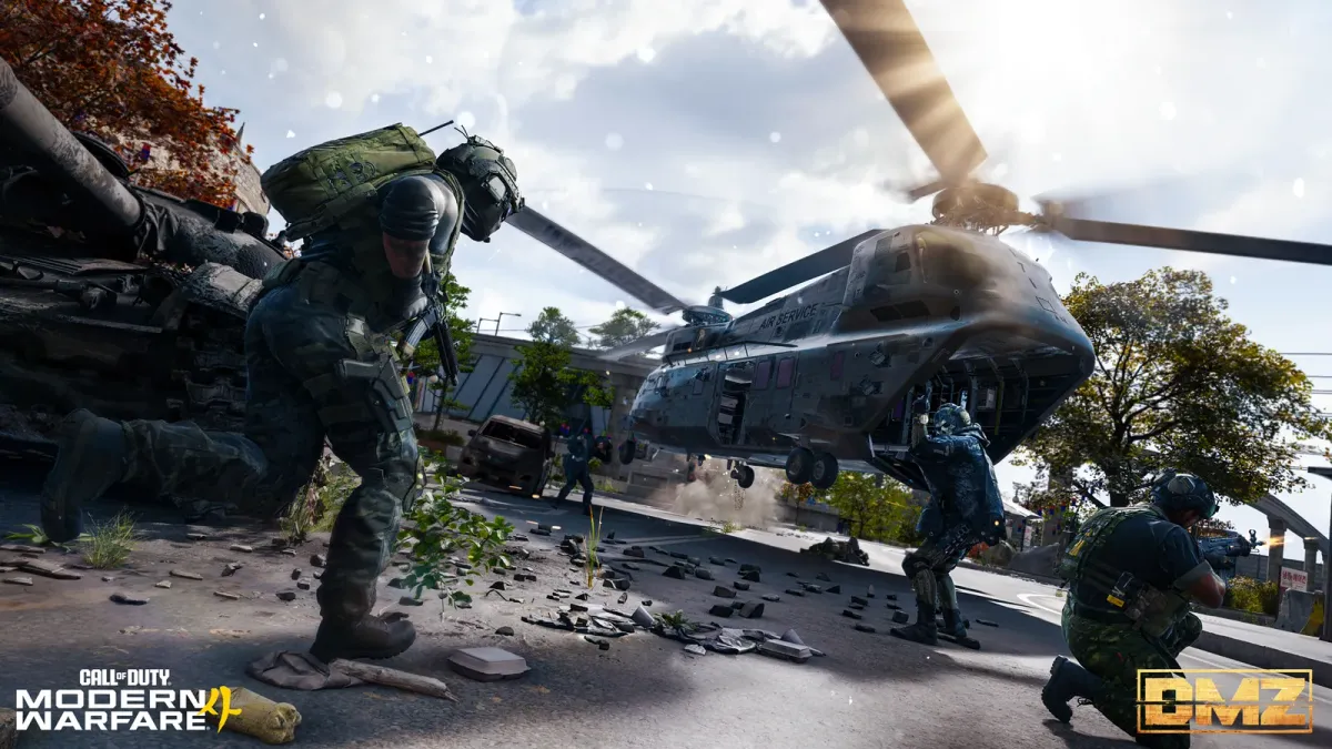 An MW4 DMZ squad running toward the twin-rotor exfil helicopter under fire