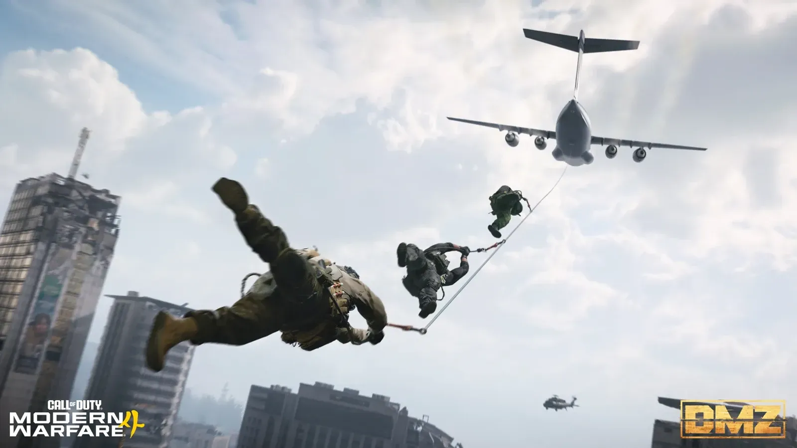 Operators using the skyhook extraction system to escape Hajin via a large transport aircraft in MW4 DMZ