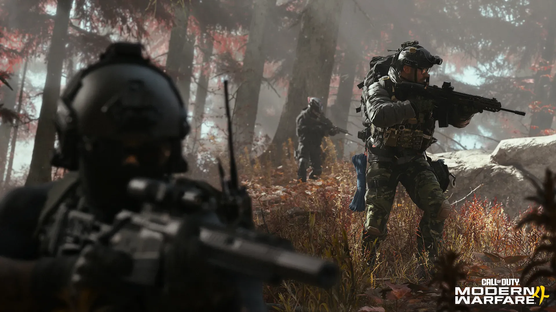 MW4 squad moving through a forest in multiplayer combat